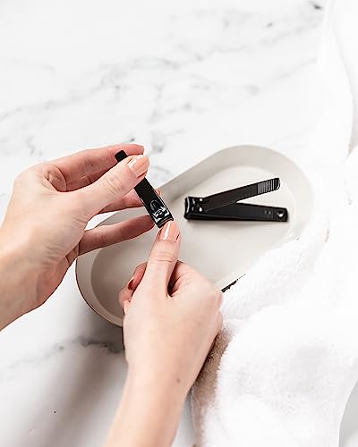 Image of Amazon Basics Toenail and Fingernail Clipper Set, Nail Clippers, Grooming Tool, Black