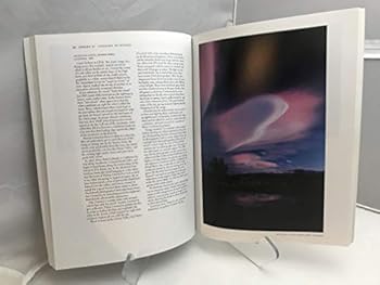 Paperback Mountain Light: In Search of the Dynamic Landscape Book