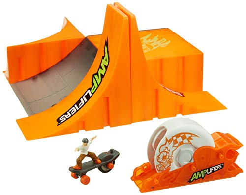 AMPlifiers Jakks Pacific Extreme Stunt Skate Park Set Skateboard Figure playsets
