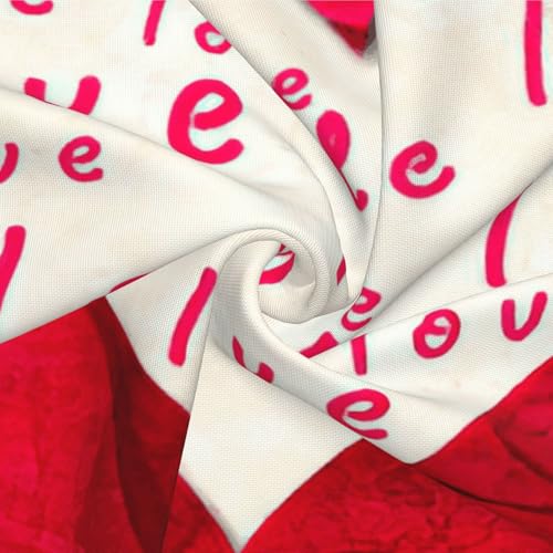 Housses de coussin cœurs rouges pour un salon cocooning et chaleureux