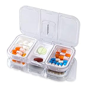 Kleine pillendoos met 4 vakken, pillendoos voor op reis, pillendoos met pillenverdelers, pillenorganisatoren (wit)