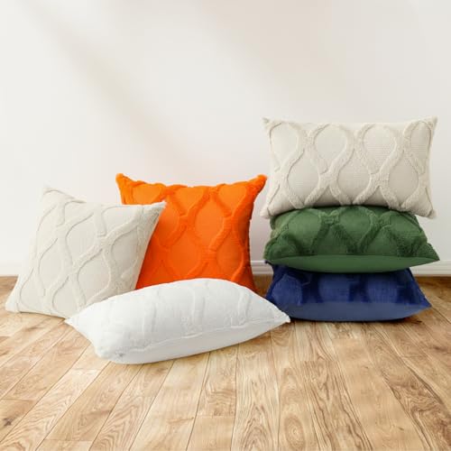decorUhome Fall Throw Pillow Covers 22x22 Inch Set of 2, Soft Plush Faux Fur Wool Orange Couch Pillow Covers, Decorative Neutral Pillow Cases for Bed Sofa Living Room Home Decor