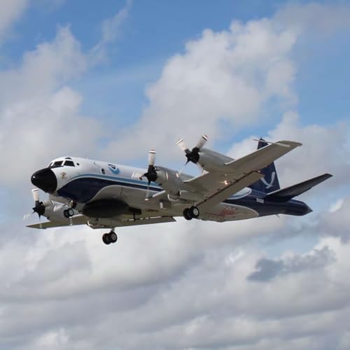 The Making of The Hurricane Hunters - PBS S7 Miniseries Episode 1 Podcast Por arte de portada