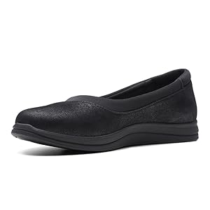 Clarks Women's Breeze Ayla Ballet Flat