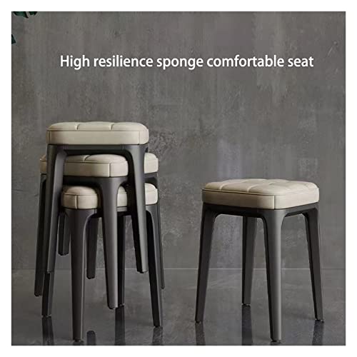 Tabourets empilables pour optimiser les petits espaces salle à manger beige x4