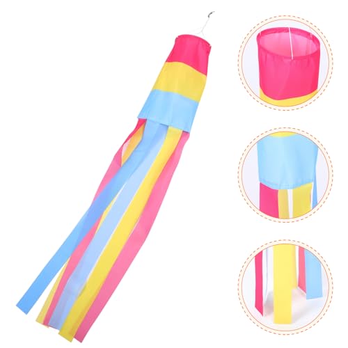 Windsock de cour pour animer un espace extérieur trop statique - 4