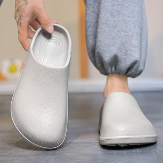 JXpxbao Clogs Herren Pantoletten Sommer Gartenschuhe Leichte Medizinische Arbeitsschuhe kochschuhe rutschfest Gummi Gartenclogs Elegant Sanitär Hausschuhe Leichte Eva Slipper
