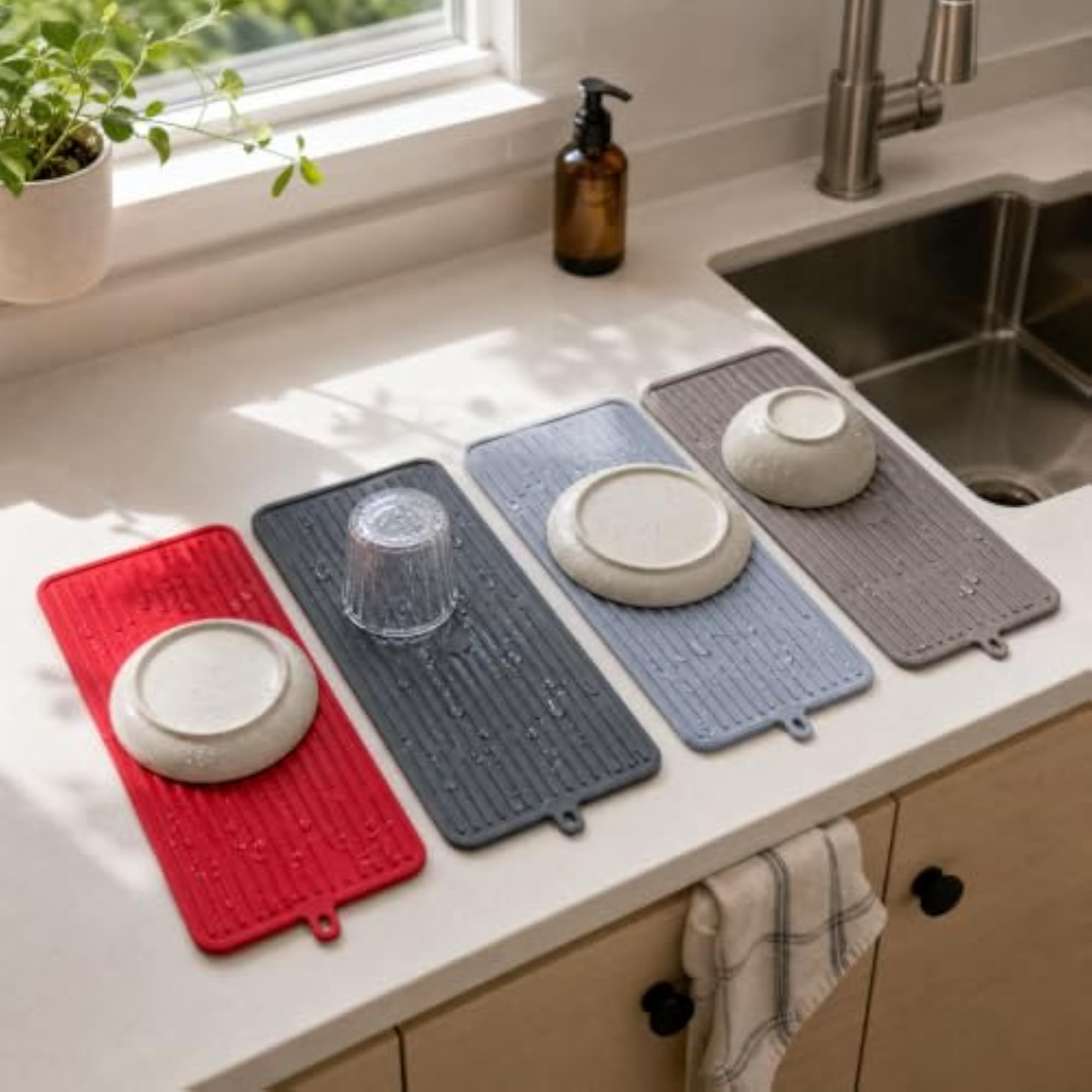 Foldable Silicone Kitchen Drainage Mat, Red