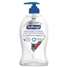 مضخة الصابون السائل Softsoap ، الشاي الأبيض المضاد للبكتيريا واندماج التوت ، 11.25 أونصة