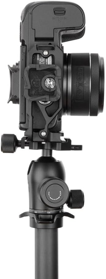 Canon R5 with Roxie QD L-Bracket and Peak Design Capture Clip adapter