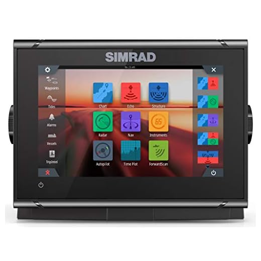 Simrad GO7 XSR - 7-inch Chartplotter with HDI Transducer, C-MAP Discover Chart Card