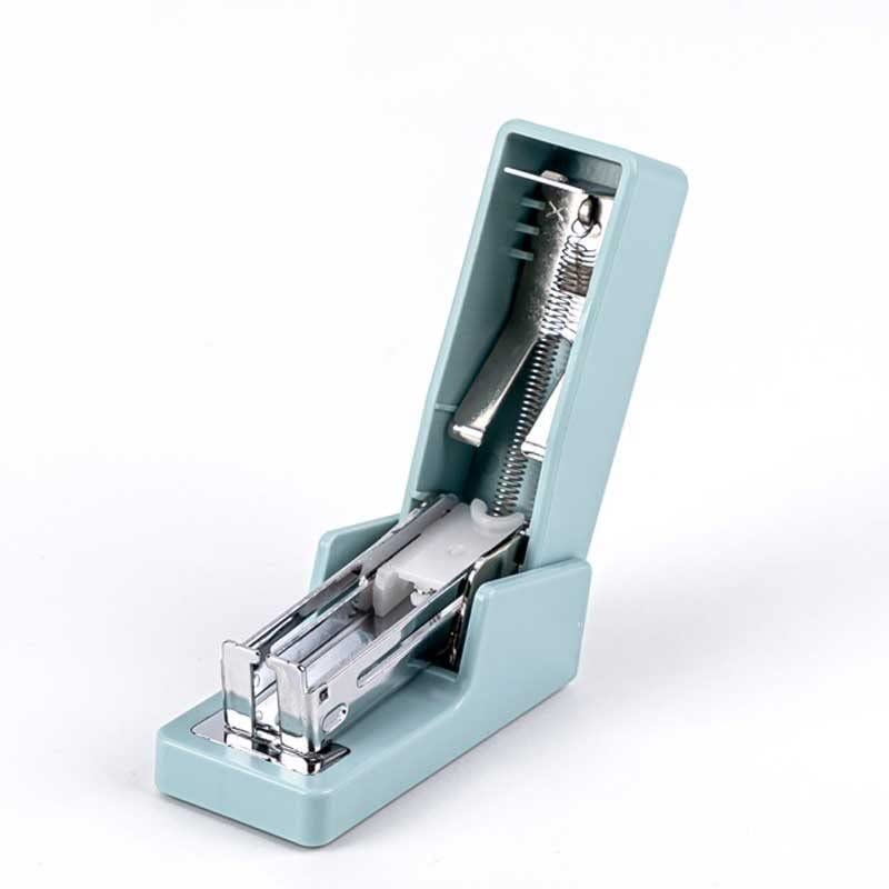 Mini agrafeuse Ensemble Portable Couleur Papier Reliure Machine utilisant 24/6/26/6 agrafes Papeterie Fournitures de Bureau (Color : C)