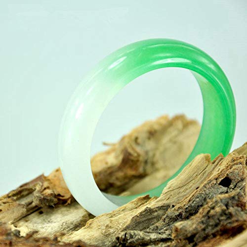 Bracelet en jade pour femmes la solution style pour sublimer vos tenues
