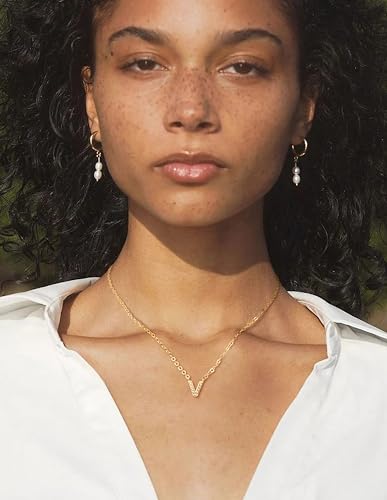 Initial Heart Necklaces for Women - Dainty Cute Necklace Small Layered 14K Gold Plated A-Z Letter CZ Pendant Trendy Satellite Chain Necklaces for Women Non Tarnish Gold Jewelry Set Gift
