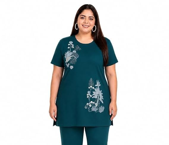 Image of In Love Women Cotton Regular Fit Plus Size Long-Line Chest Print T-Shirt with Pocket