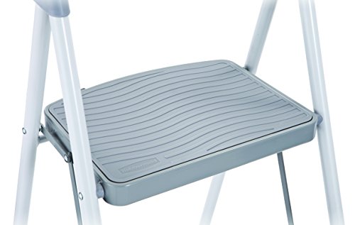 Rubbermaid RMS-3 3-Step Steel Step Stool Rubbermaid RMS-3 3-Step Steel Step Stool