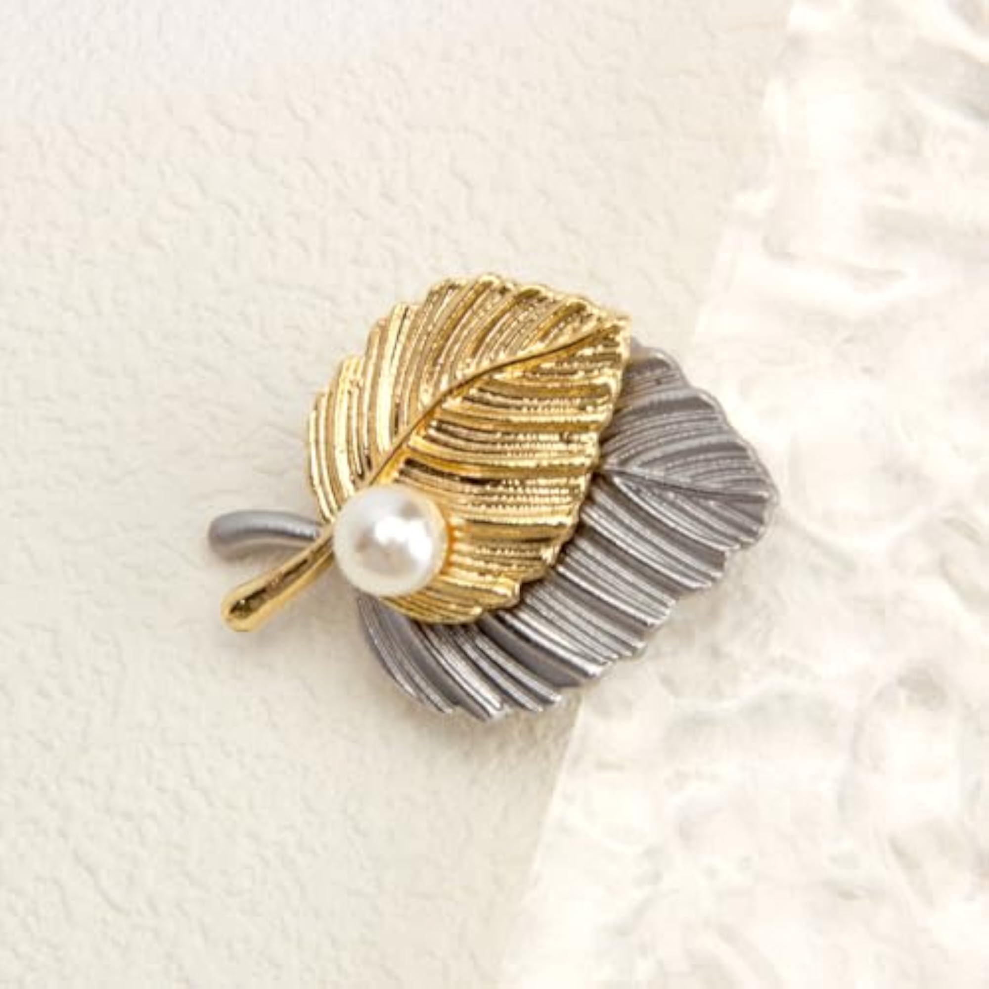Maple Leaves with Pearl Lapel Pins Brooch in Box