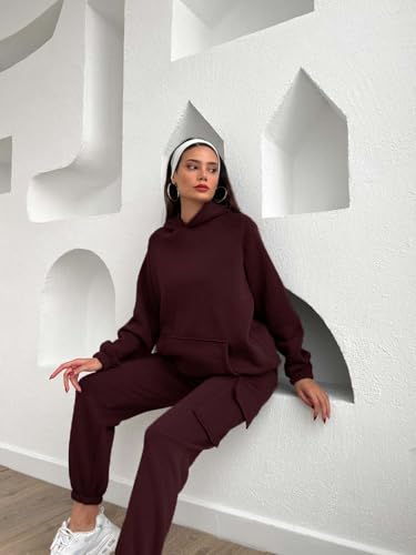 Image of KOTTY Women's Winter Tracksuit Set | Warm Fleece Gymwear Joggers & Hooded Top | Stylish Activewear Coord for Walking, Yoga & Travel