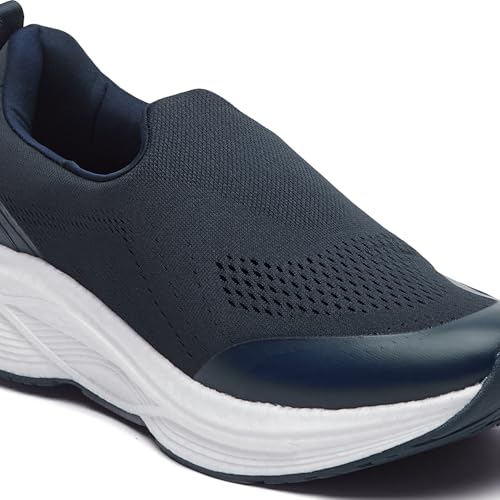 Image of Campus Men's STAKU Walking Shoes