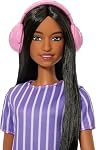Barbie Fashionistas Poupée #245, Autistique Barbie Robe à rayures violettes avec accessoires comme Fidget Spinner, Tablette et Casques
