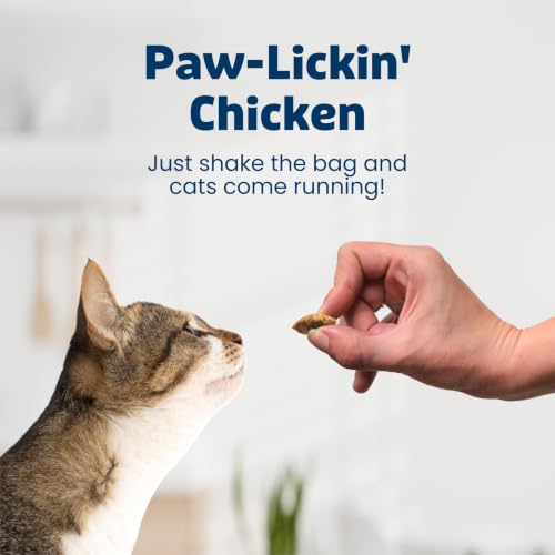 Blue Buffalo Bursts Paw-Lickin' Chicken Crunchy & Creamy Cat Treats, Great for Training, Made with Real Chicken, Natural Cat Treats Enhanced with Vitamins, Minerals & Other Nutrients, 5 oz. - Image 2