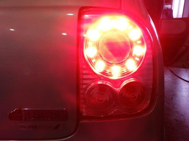 ラパン HE22S 右テールランプ