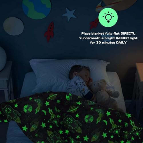 Image of DOCAT Glow Blanket for Kids 0-15 Years, 200x152 cm Double Bed Blanket for Girls Boys, Soft Cozy Flannel Fleece Throw Blankets for Winter, Radium Blanket Ideal Gift for Boys & Girls (Cosmic Rockets)