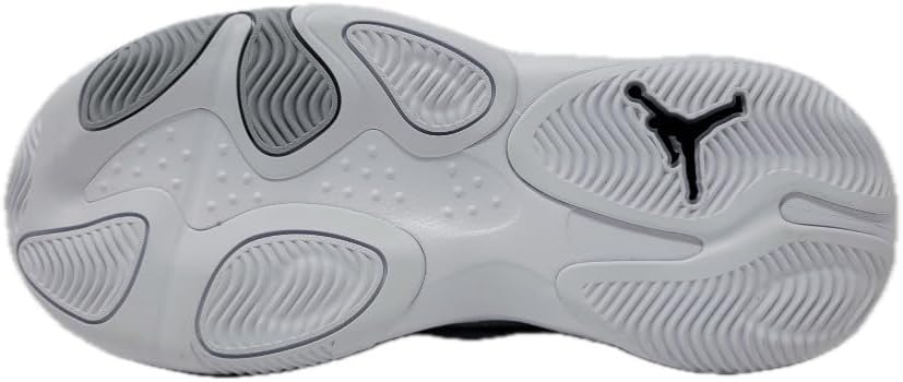Nike Jordan Boy's Max Aura 4 (Big Kid)