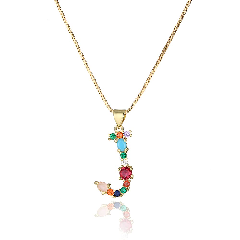 Collier ras de cou lettre J en or pour sublimer vos tenues d'été - 7
