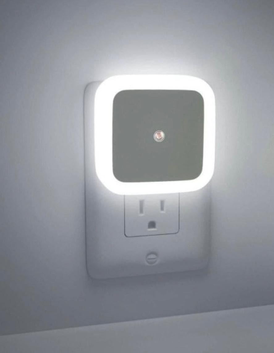 Smart Motion Sensor LED Light Bulb with Automatic On/Off and Dimmable White Glow, Energy Efficient 7W LED Bulb for Home, Stairs, Kitchen, Bathroom, Wardrobe Lighting - Pack of 2 (White)