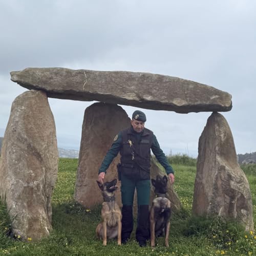 V&iacute;ctor, guardia civil del Servicio Cinol&oacute;gico T06 #07 #78