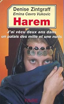 Paperback Harem - J'ai vécu deux ans dans un palais des mille et une nuits [French] Book