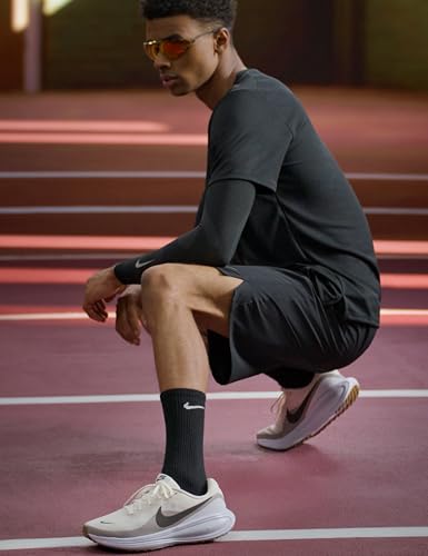 Image of Nike Men's Revolution 8 Road Running Shoes