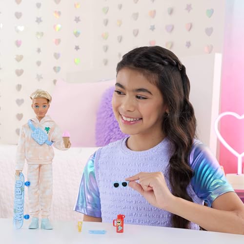 Barbie Dream Besties Ken Puppe und Zubehör – Ansicht 2