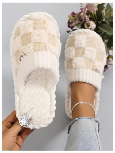 OYOANGLE Women's Fuzzy Plaid Closed Toe Plush Slippers Slip on Comfy Indoor Bedroom Slides Slippers2