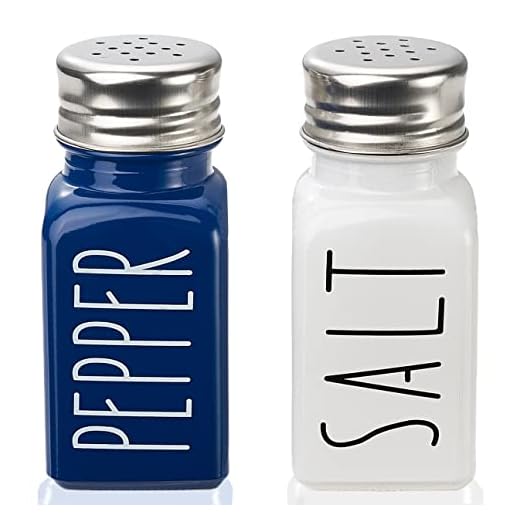 Farmhouse Salt And Pepper Shakers Set,Kitchen Decor,Glass Blue Salt And Pepper Shakers Set,Cute Salt Shaker,Gift For Women,Modern Farmhouse Decor,Home Decor,Wedding Decor