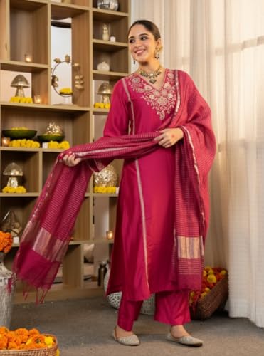 Image of Klosia Women Embroidery Solid Straight Kurta and Pant Set with Dupatta
