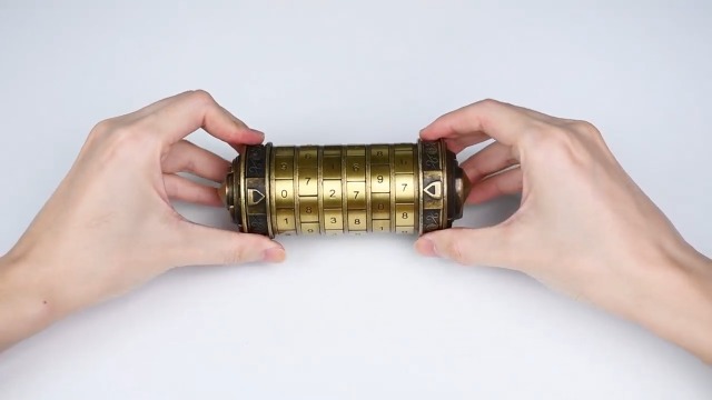 Amazon.com: CoEjokno Da Vinci Code Numeric Cryptex Money Puzzle