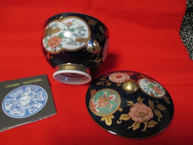 有田焼　清右衛門　伊万里金彩　皿5枚セット Amazon.co.jp: 有田焼 清右衛門窯 古伊万里 金彩 蓋付き 5客