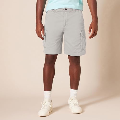 Image of Amazon Essentials Men's 10 inch Classic-Fit Cotton Cargo Shorts with Pockets, Zip Fly, Button Waist (Available in Big & Tall)