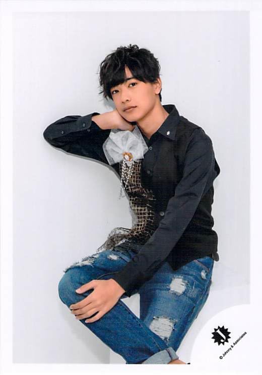 Amazon.co.jp: なにわ男子 高橋恭平 公式写真 写真 フォト Jロゴ Jr