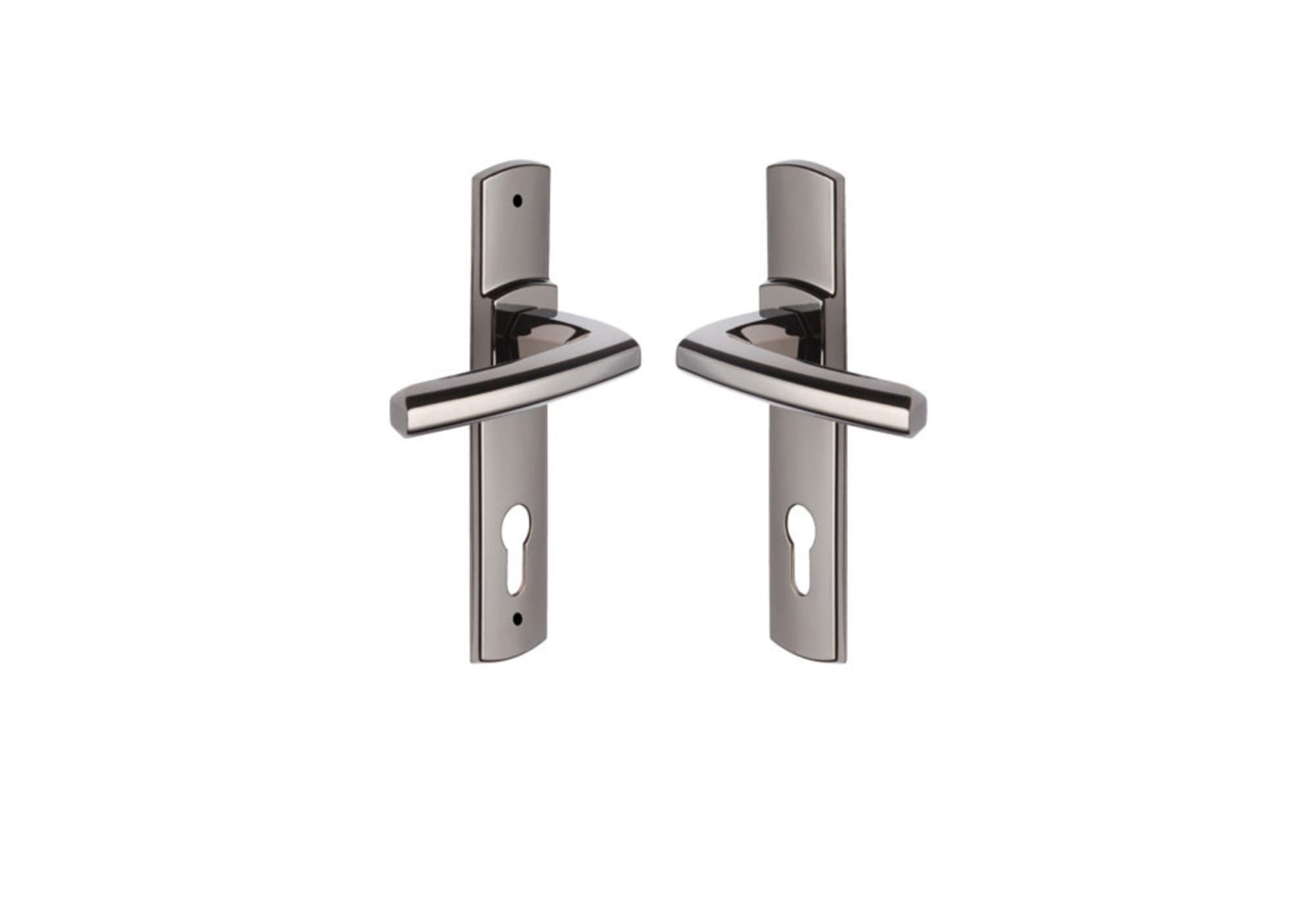 Vachette Set de Poignée de Porte sur Plaque SCULT - Version Clé I pour Porte d'Entrée/Cave/Abris de Jardin - Entraxe 165 mm - Matériau Zamak Résistant - Garantie 10 Ans - Finition Diamant Noir