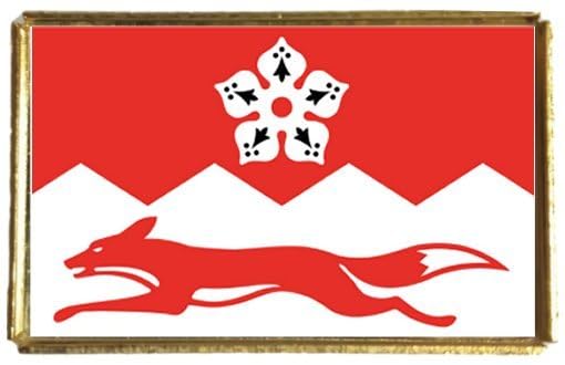 Leicestershire Cinquefoil England Gold Colour Rectangle Badge With A Velveteen Bag