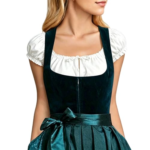 Oktoberfest tenue chic avec chemisier blanc transparent pour célébrer le carnaval entre amies