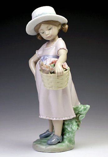LLADRO リヤドロ No.6826『可愛いお友達』 Amazon.co.jp: リヤドロ(Lladro) 花と少女 可愛いお友達 #6826