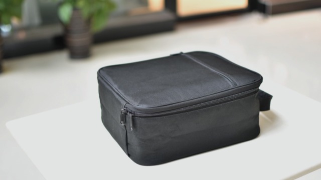 Insulated Lunch Bag, Leakproof Portable Lunch Box for Women Men Boys Girls, Large Capacity Cooler Bag with Handle and Bottle Pocket for Office School Camping Hiking Outdoor Beach Picnic (Black)