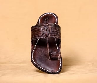 KALAPURI Step Into Elegance: The Versatile Appeal of Men's Spectrum Kolhapuri Chappals