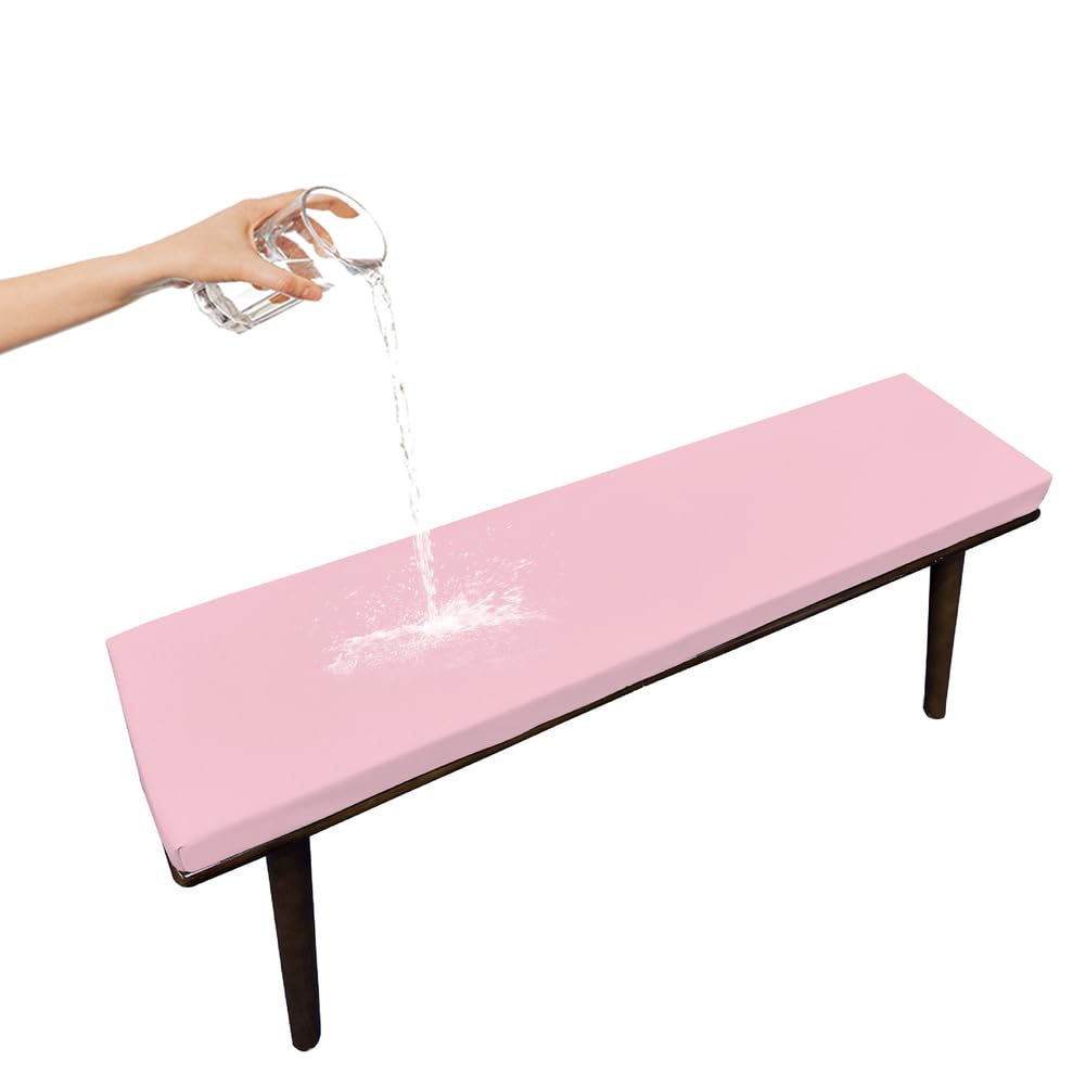 Coussin de banc d'extérieur imperméable fini les fesses mouillées sur la terrasse
