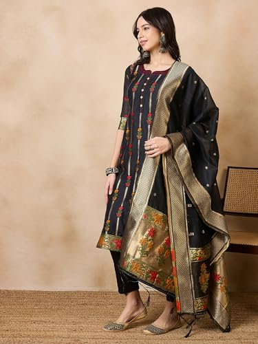 Image of arriva fab Women's Embroidery Kurta Set With Duppata