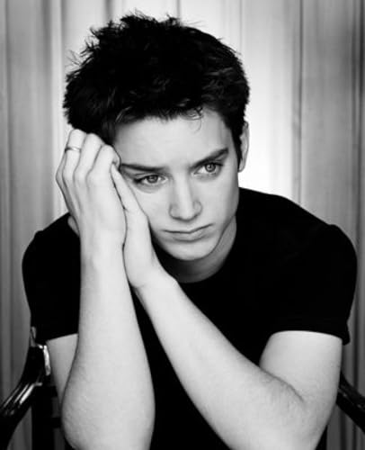 Elijah Wood - 24X36 Poster Rare Perf #IDPP56210